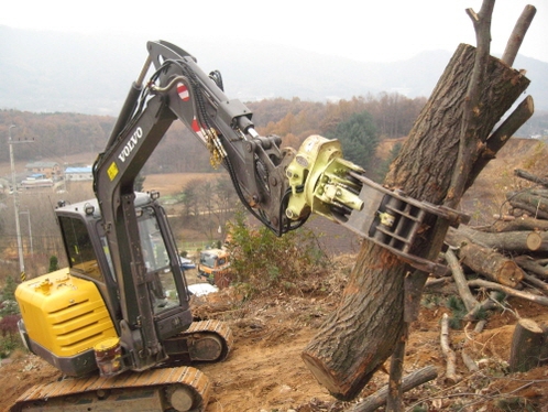 Бревнозахват многоцелевой вращающийся